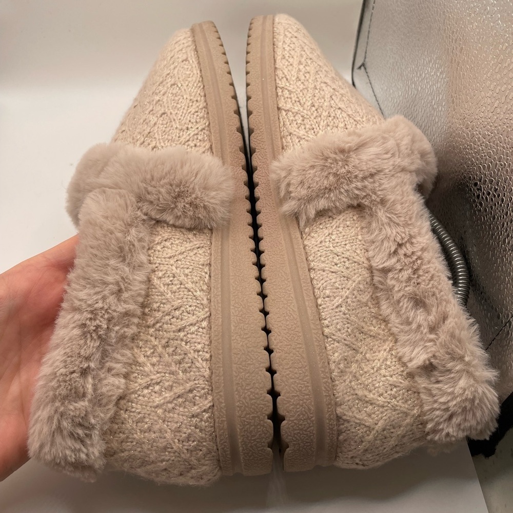 Skechers Cozy Campfire Women's faux Fur-Lined Slippers size 10 WIDE - Picture 7 of 9